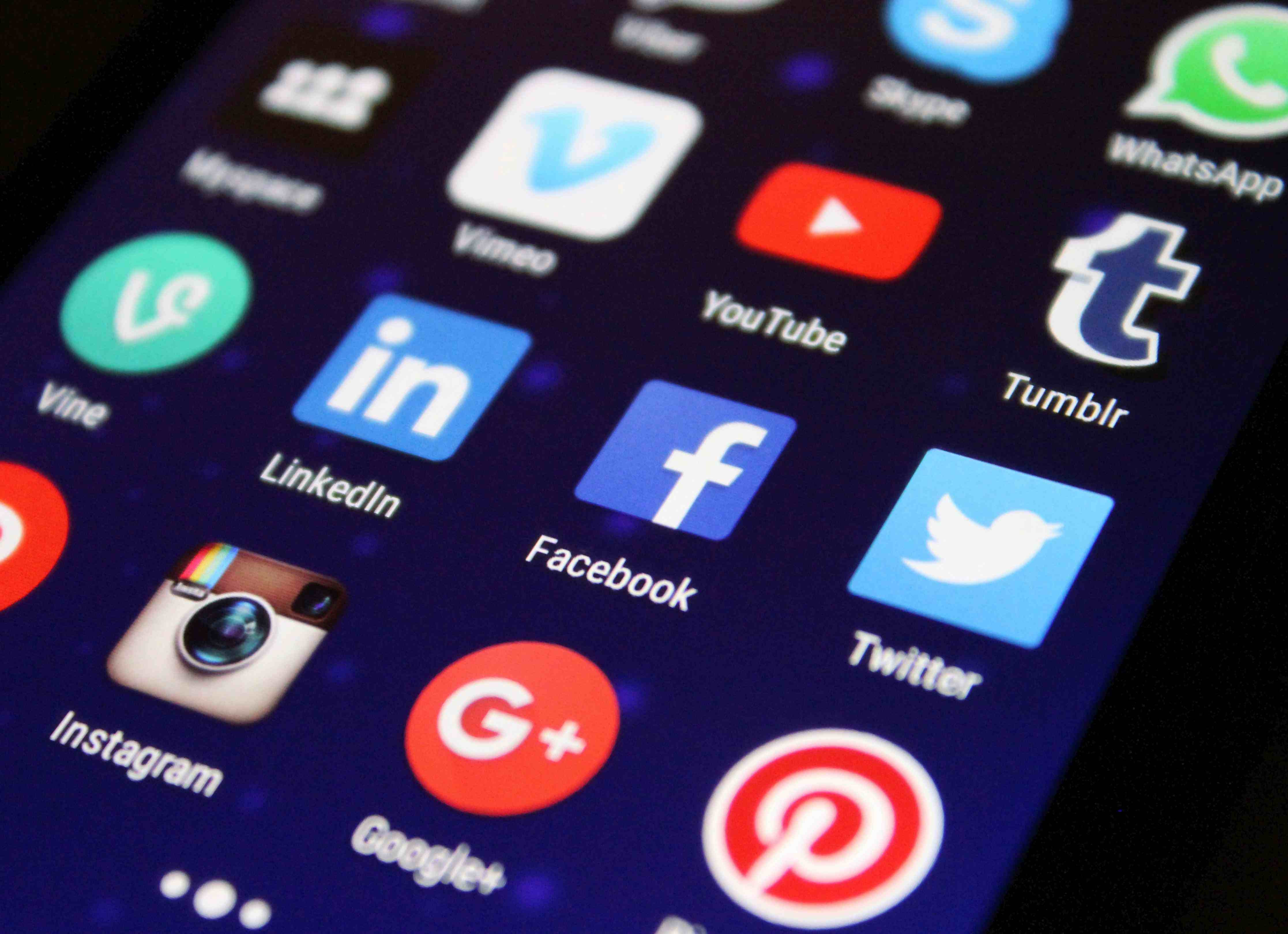 Come ottenere la spunta blu su instagram senza pagare (sì, ancora si può)